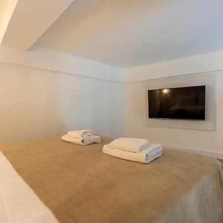 Otel My *